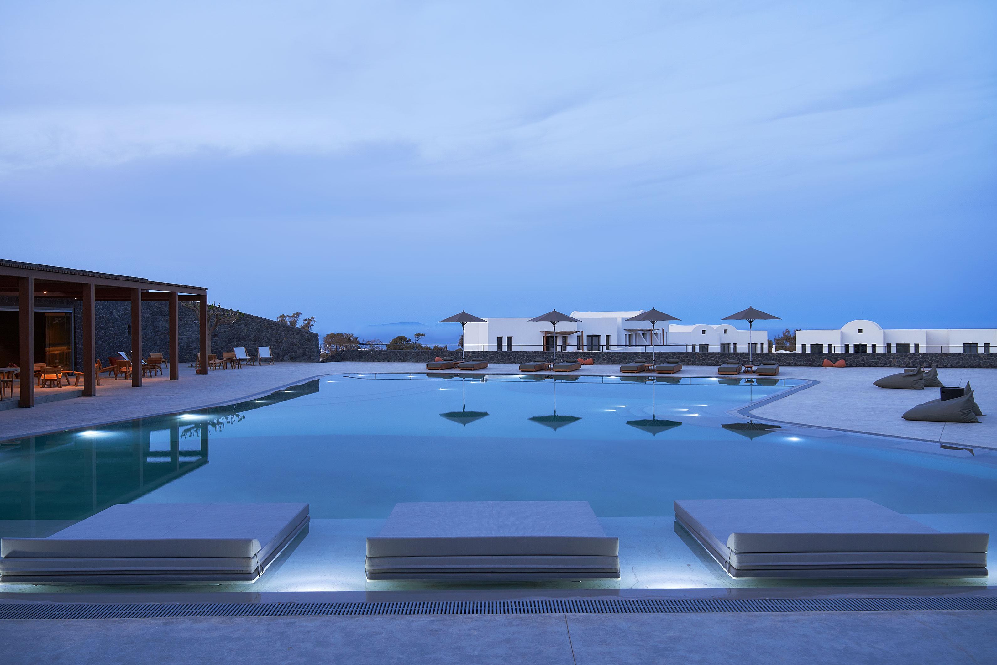 Orama Hotel & Spa Fira  Exterior foto The Westin Resort Marina El Alamein