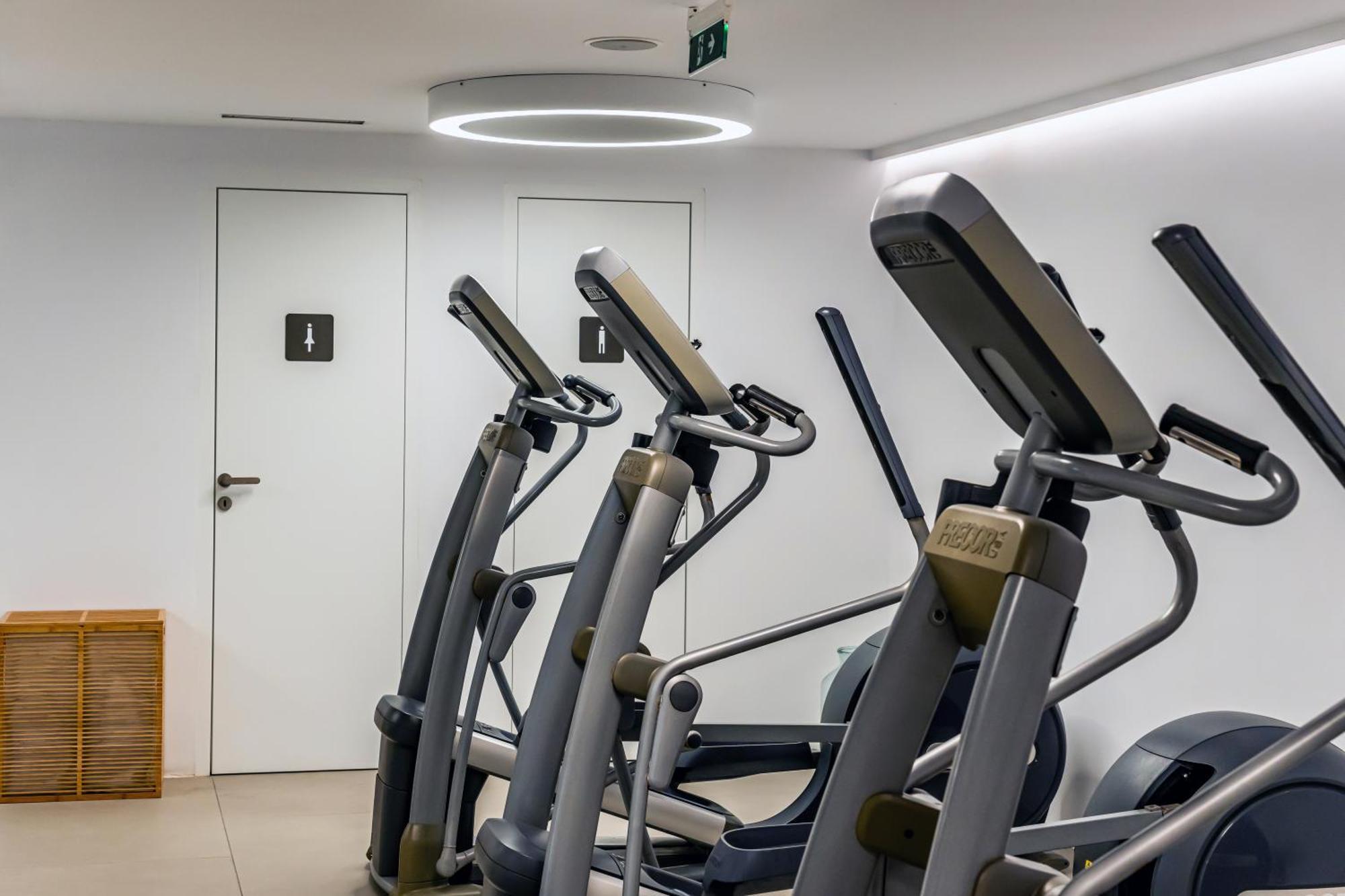 Orama Hotel & Spa Fira  Exterior foto Elliptical cross trainer