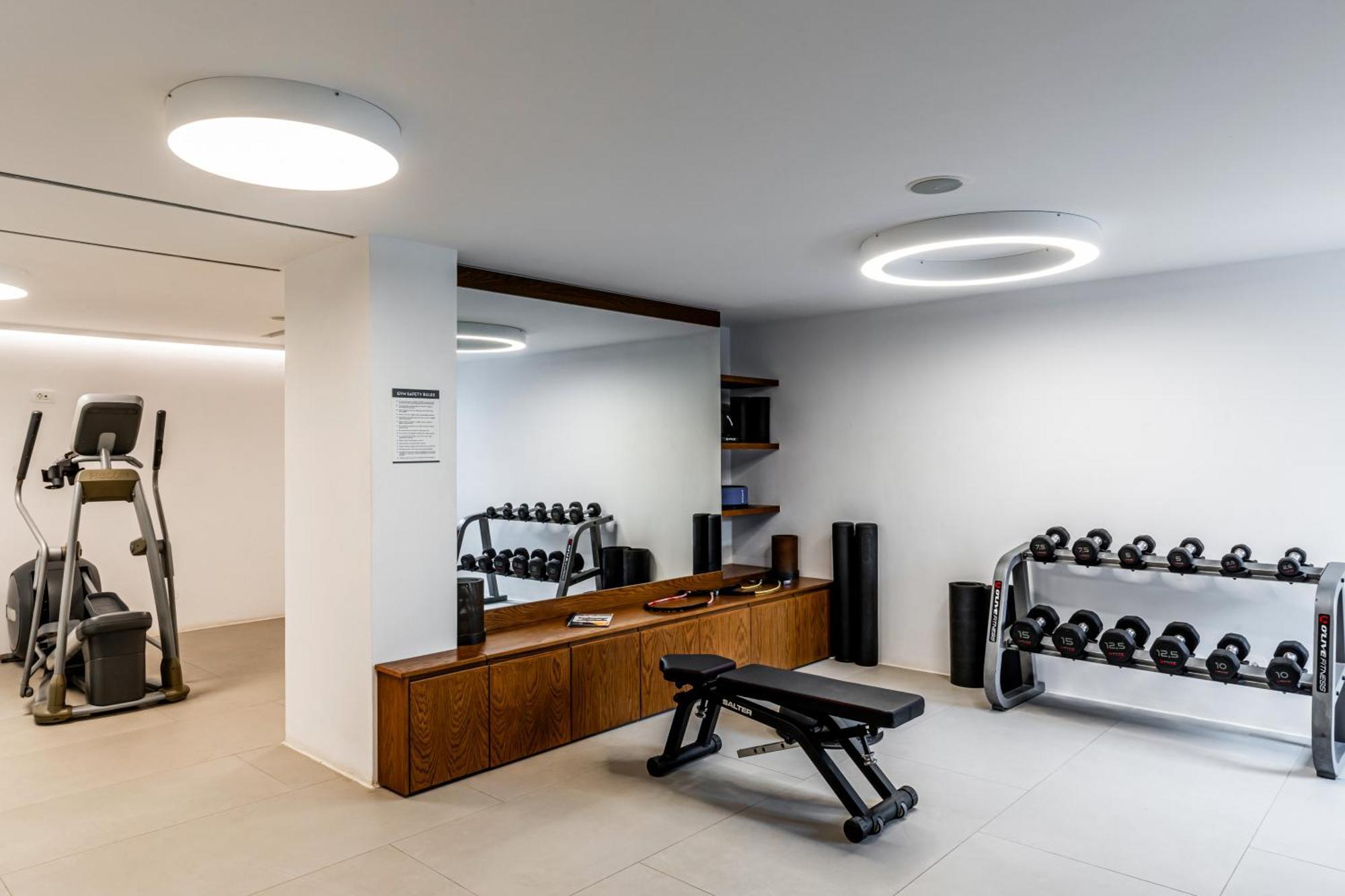 Orama Hotel & Spa Fira  Exterior foto Gym